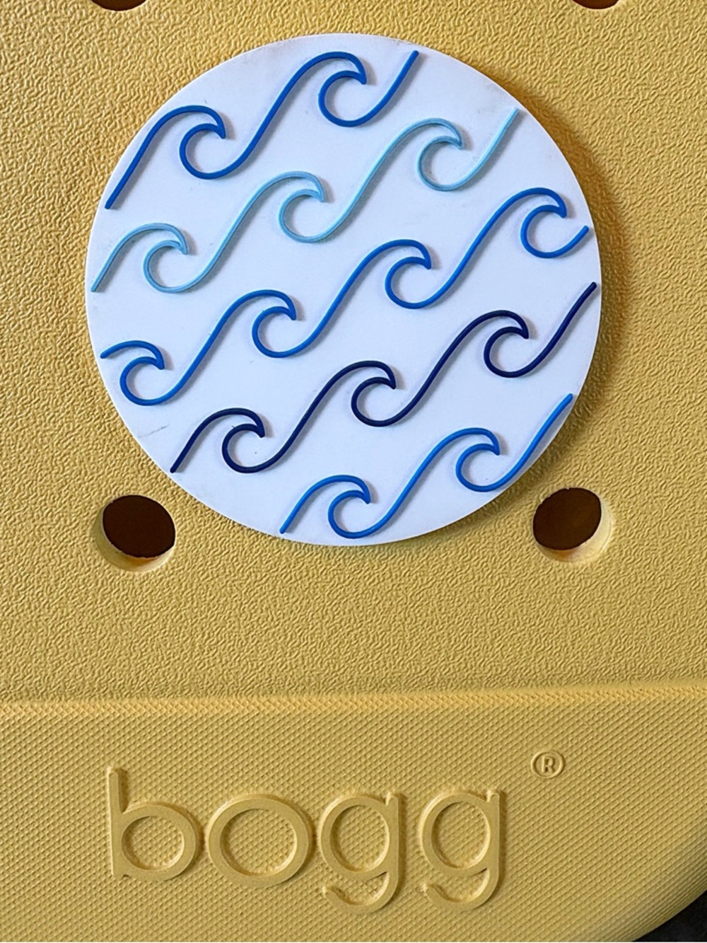 ♥️💖 Bogg Bag Ocean Waves Bag Charm 3 Shades of Blue & White Lake Wake Waves